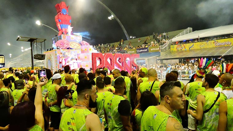Primeiro Camarote LGBTI do Brasil leva música eletrônica para a Passarela do Samba em SP