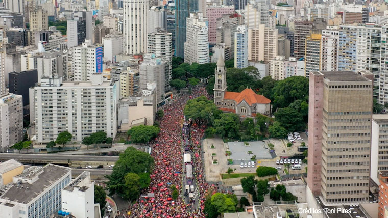 Acadêmicos do Baixo Augusta anuncia homenagem a Jorge Aragão como tema para 2025